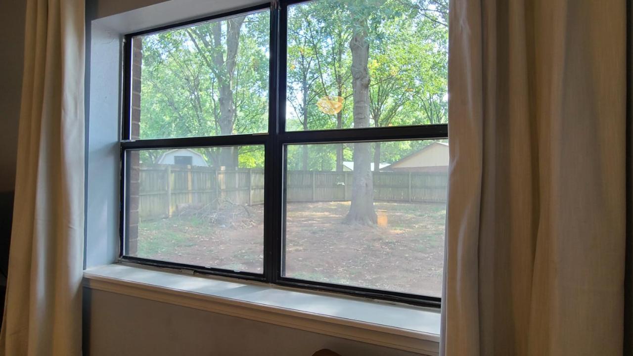 Centrally Located In Rogers And Bentonville! -Private Rooms Zewnętrze zdjęcie