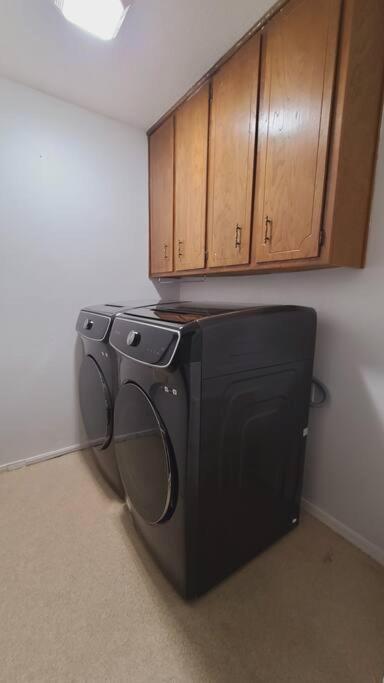 Centrally Located In Rogers And Bentonville! -Private Rooms Zewnętrze zdjęcie