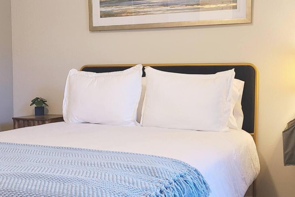 Centrally Located In Rogers And Bentonville! -Private Rooms Zewnętrze zdjęcie