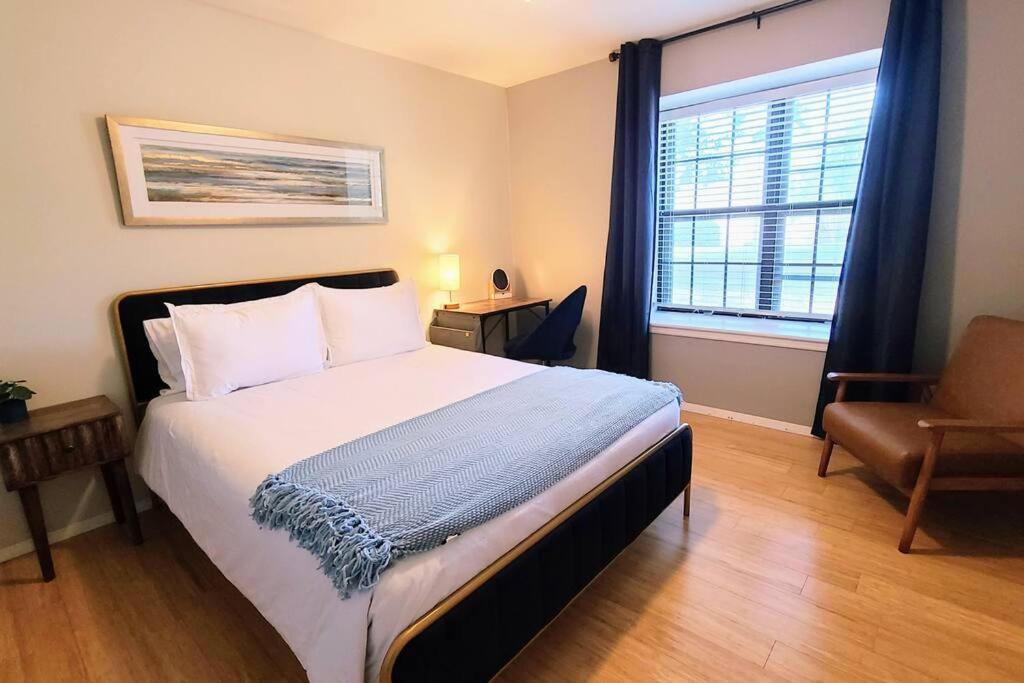 Centrally Located In Rogers And Bentonville! -Private Rooms Zewnętrze zdjęcie