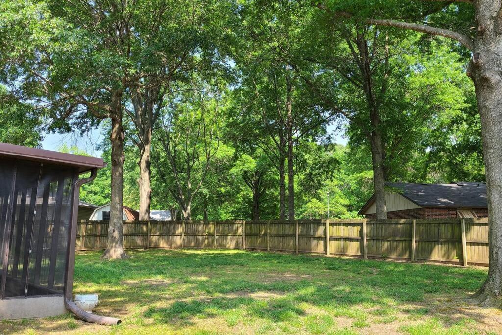 Centrally Located In Rogers And Bentonville! -Private Rooms Zewnętrze zdjęcie